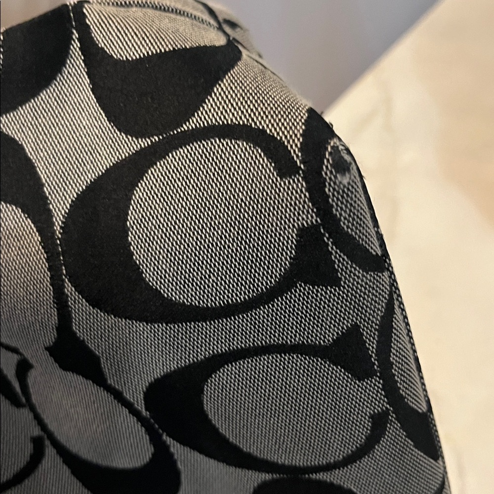 Coach Black and Gray Tote Bag..Tattersall Interior - Picture 11 of 13